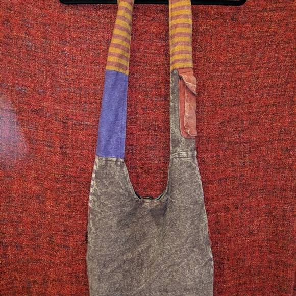 Handcrafted bag. - Picture 2 of 2